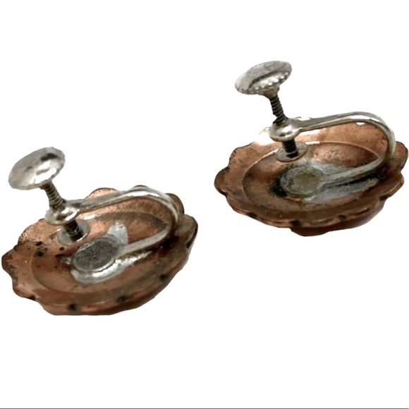 Vintage Aboriginal Design Copper Screw Back Earrings - Picture 3 of 4